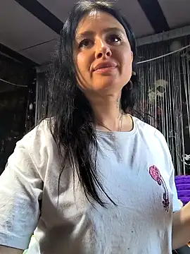 KikiXRed online show from April 2026 03:30:01 PM