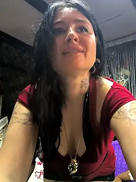 KikiXRed online show from November 2025 10:05:02 AM