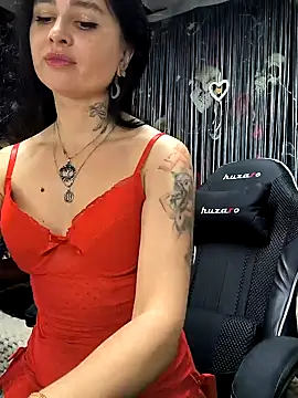 KikiXRed online show from December 2024 08:53:02 AM