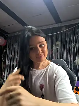 KikiXRed online show from March 2026 10:27:02 AM