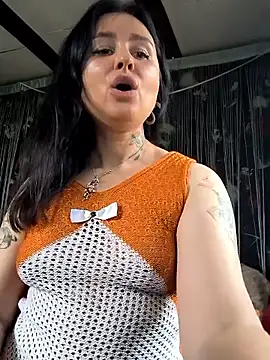 Snapshot of KikiXRed chatting on June 2026 08:36:02 AM KikiXRed online show from June 2026 08:36:02 AM