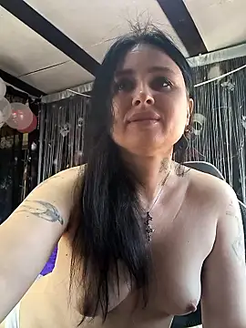 KikiXRed online show from March 2026 10:41:02 AM