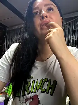 KikiXRed online show from April 2026 04:20:02 AM