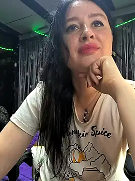 KikiXRed online show from April 2026 04:30:01 AM