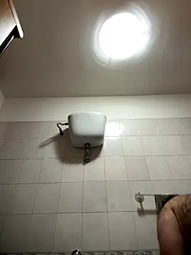 michele1500 online show from December 2025 04:50:01 PM