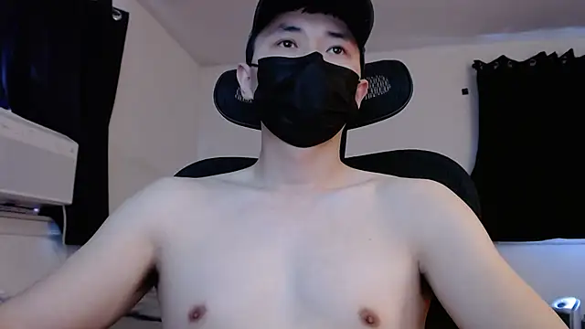 Snapshot of twbobo00715 chatting on February 2025 04:58:02 PM twbobo00715 online show from February 2025 04:58:02 PM