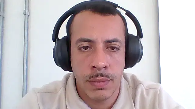 MachoScorpionCaralho online show from May 2026 12:00:02 PM