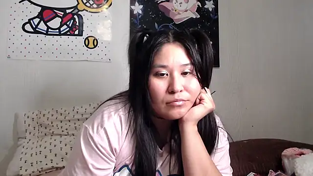 Cupcakecutie449 online show from March 2025 05:28:01 AM