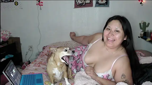 Cupcakecutie449 online show from April 2026 09:29:01 PM