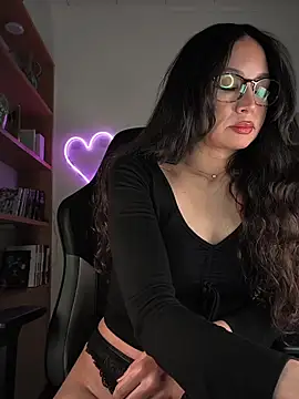 Naughty-Jessie online show from May 2026 09:19:01 PM