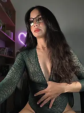 Naughty-Jessie online show from May 2026 09:18:01 PM