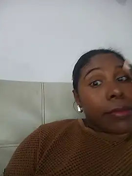 interracia1xx online show from May 2026 05:25:02 AM