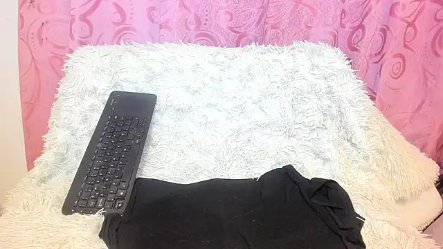 iisabella gonzalez online show from November 2025 04:59:01 AM