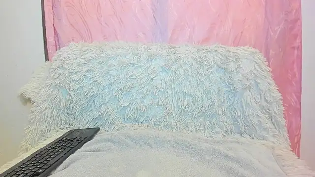 iisabella gonzalez online show from November 2025 05:45:02 AM