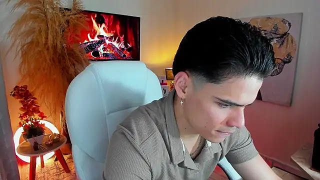 Snapshot of Matias_Murrier chatting on September 2025 12:11:02 PM Matias Murrier online show from September 2025 12:11:02 PM