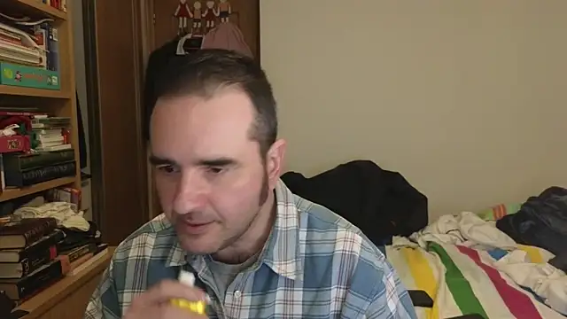 curiosillo83 online show from April 2026 01:59:01 PM