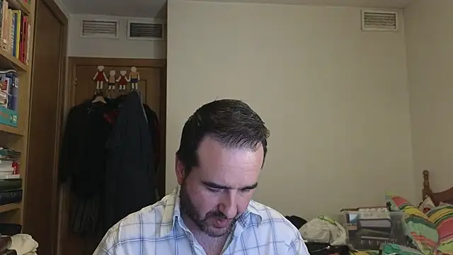 curiosillo83 online show from May 2026 03:07:02 PM