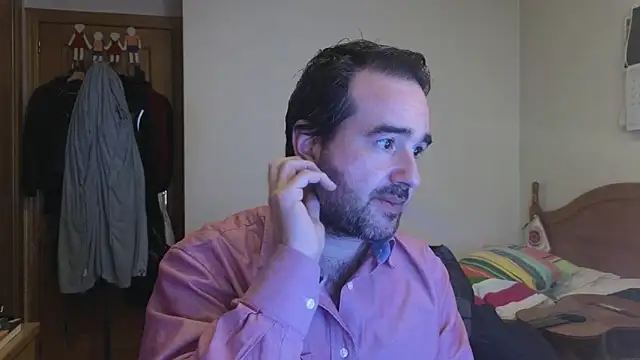 curiosillo83 online show from March 2026 03:33:01 PM