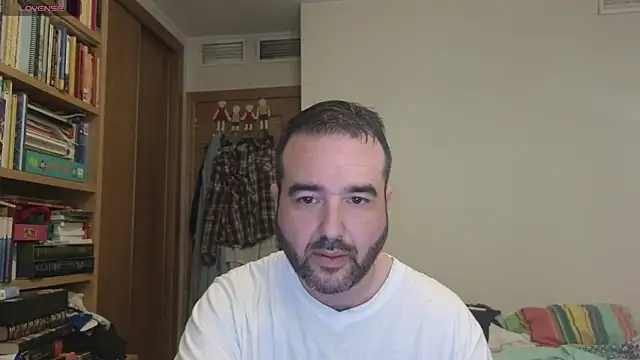 curiosillo83 online show from October 2025 04:53:01 PM