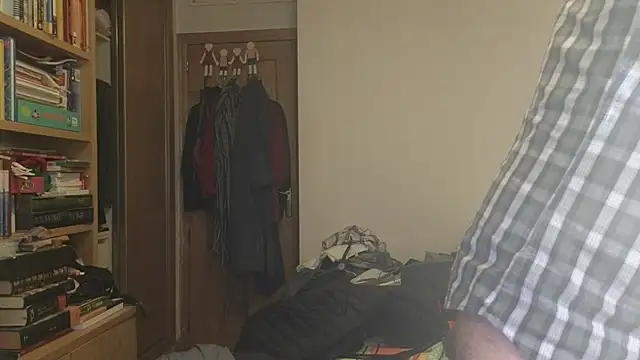 curiosillo83 online show from February 2026 03:23:01 PM