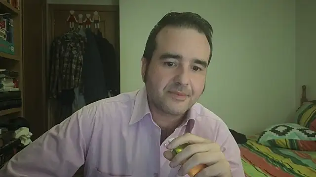 curiosillo83 online show from May 2026 07:10:01 PM