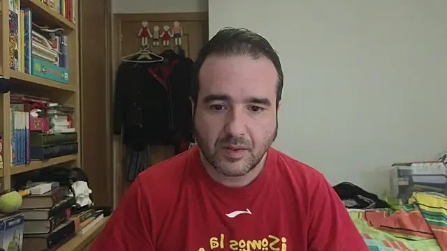 curiosillo83 online show from May 2026 01:56:01 AM