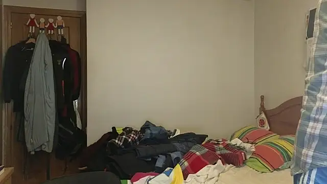 curiosillo83 online show from March 2026 03:01:02 PM