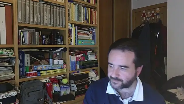 curiosillo83 online show from March 2026 05:57:02 PM