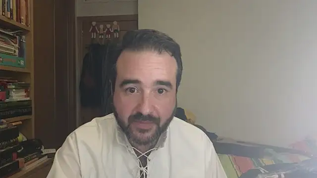 curiosillo83 online show from December 2025 08:12:02 PM