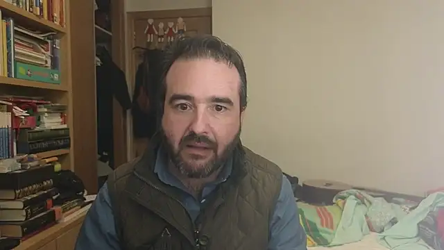 curiosillo83 online show from December 2025 03:27:02 PM