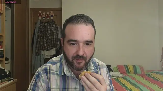 curiosillo83 online show from October 2025 09:59:01 PM