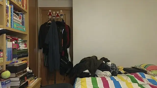 curiosillo83 online show from March 2026 07:42:01 AM