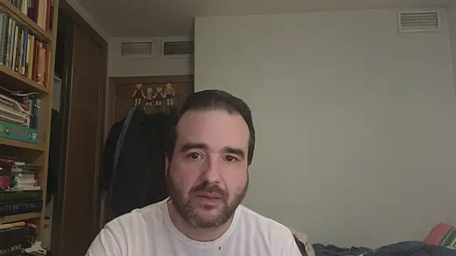 curiosillo83 online show from March 2026 03:46:01 AM