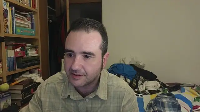 curiosillo83 online show from April 2026 02:56:01 PM