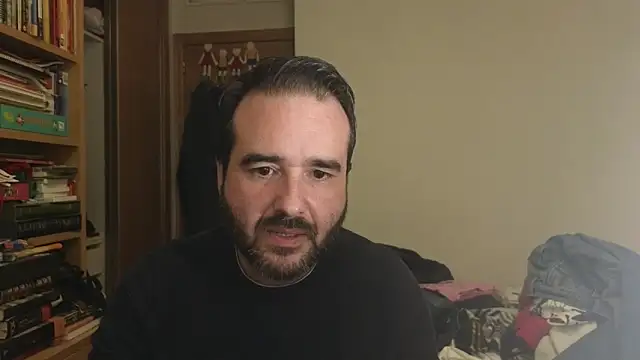 curiosillo83 online show from November 2025 03:01:01 PM