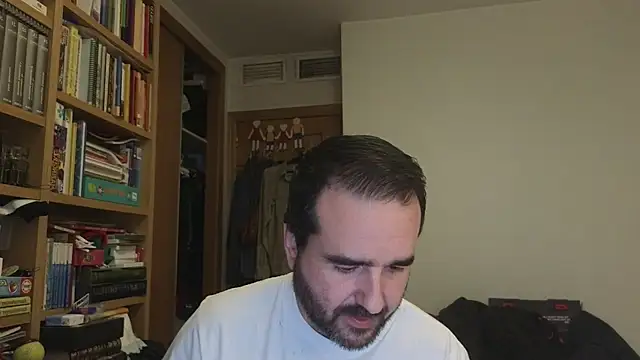 curiosillo83 online show from February 2026 02:52:01 PM