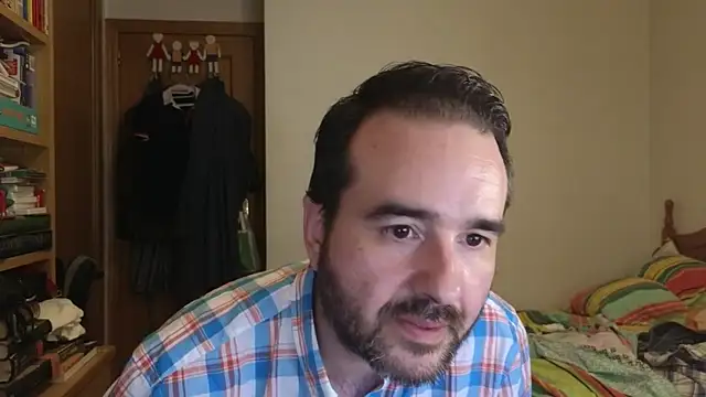 Snapshot of curiosillo83 chatting on June 2026 03:38:02 PM curiosillo83 online show from June 2026 03:38:02 PM