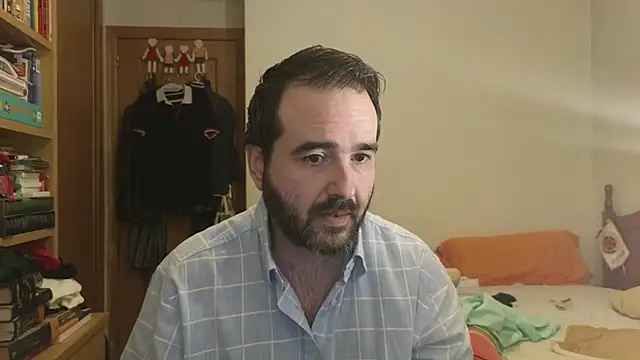 Snapshot of curiosillo83 chatting on June 2026 10:24:01 AM curiosillo83 online show from June 2026 10:24:01 AM
