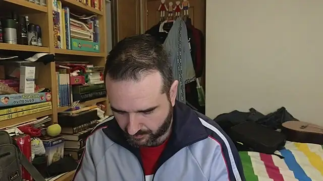 curiosillo83 online show from April 2026 09:11:01 AM