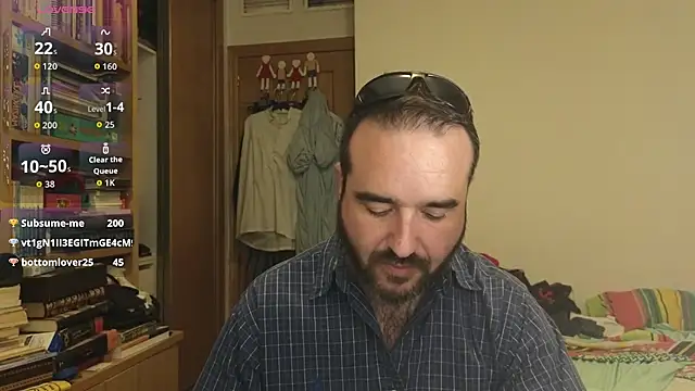 curiosillo83 online show from October 2025 02:28:02 PM