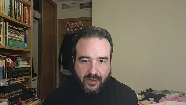 curiosillo83 online show from November 2025 05:38:02 PM