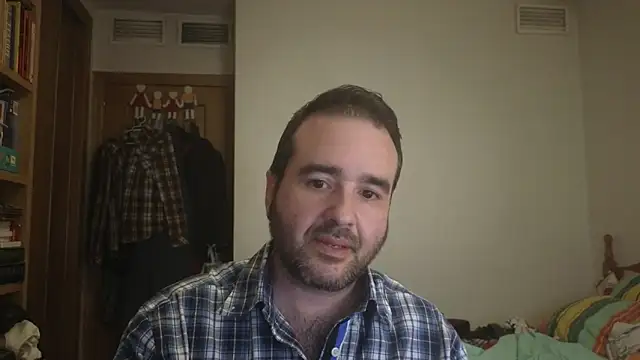 curiosillo83 online show from May 2026 06:27:01 PM