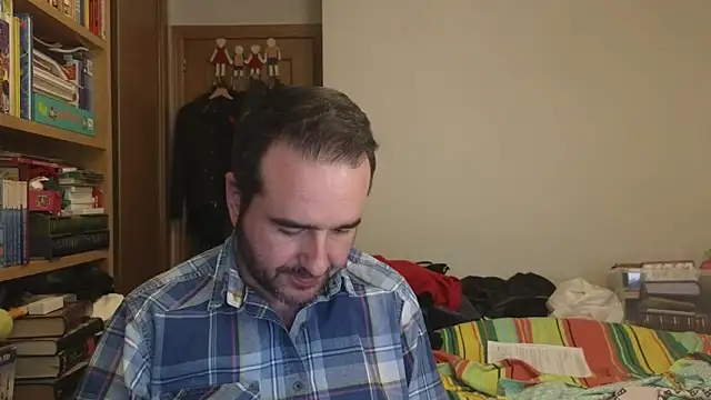 curiosillo83 online show from May 2026 02:26:01 PM