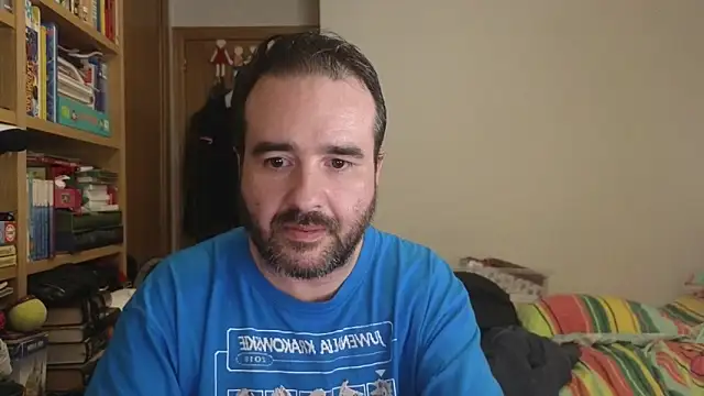 Snapshot of curiosillo83 chatting on June 2026 11:10:02 PM curiosillo83 online show from June 2026 11:10:02 PM