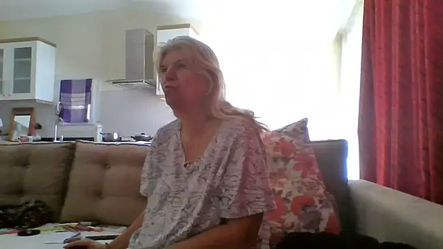 TrustfulVampire1 online show from April 2026 10:06:01 AM