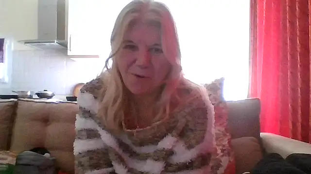 TrustfulVampire1 online show from February 2026 01:22:02 PM