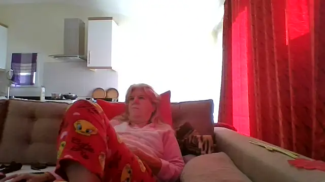 TrustfulVampire1 online show from November 2025 06:17:02 AM