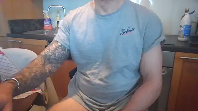 jouet75 online show from March 2026 06:35:01 AM