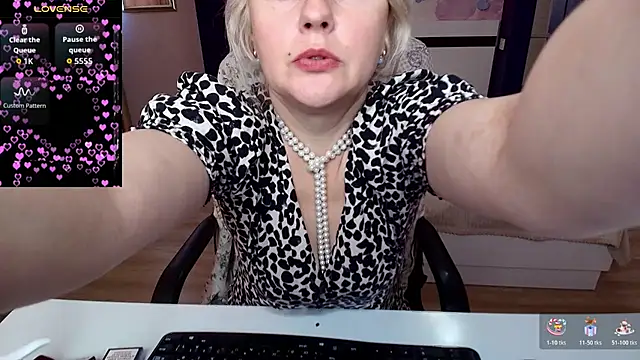 Candy Long online show from June 2026 06:40:01 AM