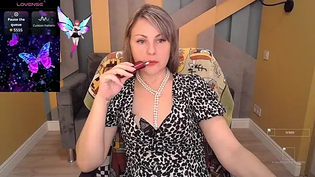 Candy Long online show from October 2025 05:31:01 AM